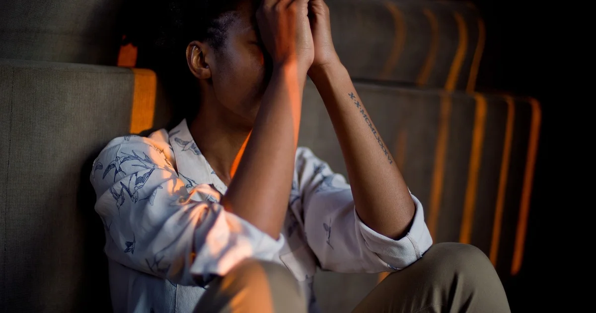 Persoon nadenkt over ADHD diagnose